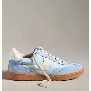 Dolce Vita Notice Sneakers in Blue Suede. Size 7.5.